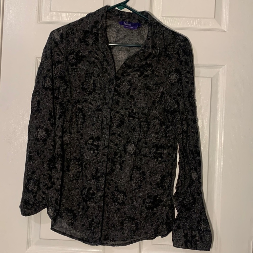 Miley Cyrus max azria black and grey flower blouse button up Large